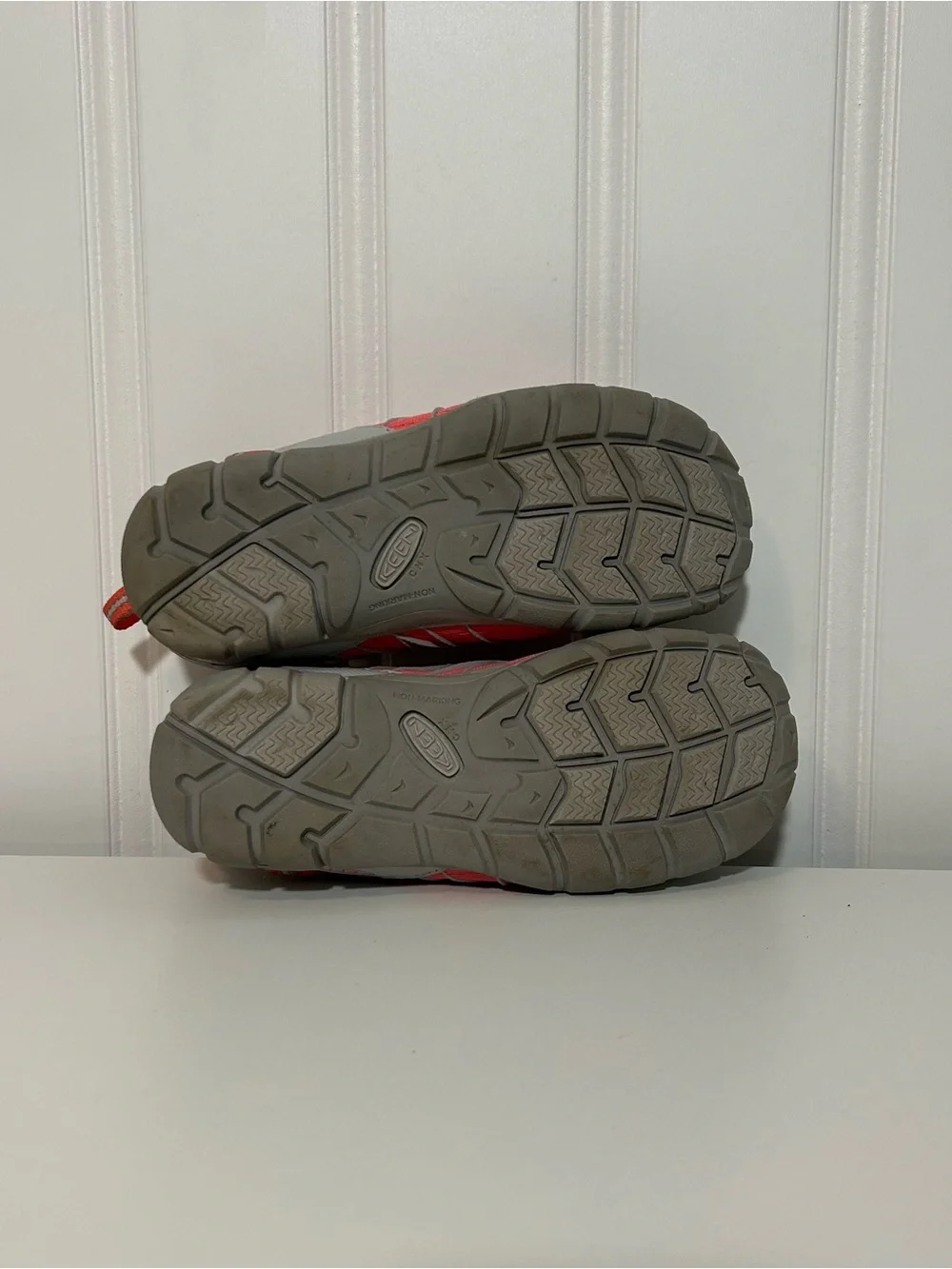 Keen chandler Kids Coral/Gray pink Water Shoes